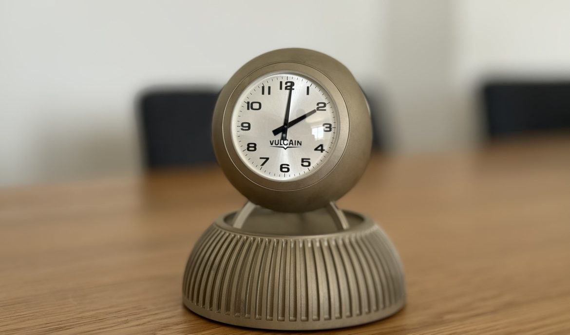 Vulcain Table Clock: cleared for take-off